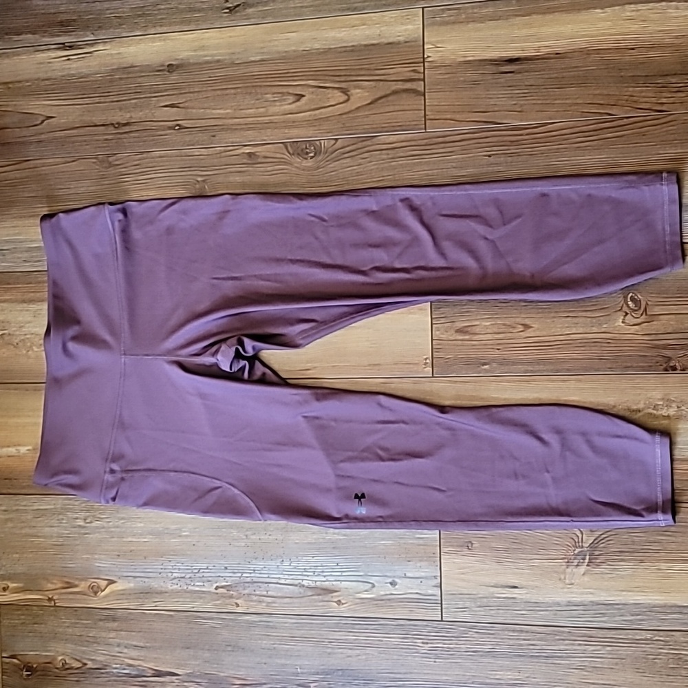Under Armour HeatGear Compression Cropped Leggings Size Large